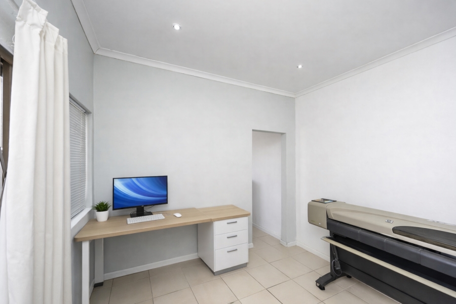 5 Bedroom Property for Sale in Bonnie Doone Eastern Cape